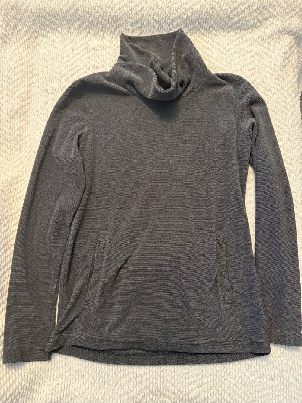 Women's Charcoal Gray Funnel Neck Long-Sleeve Top